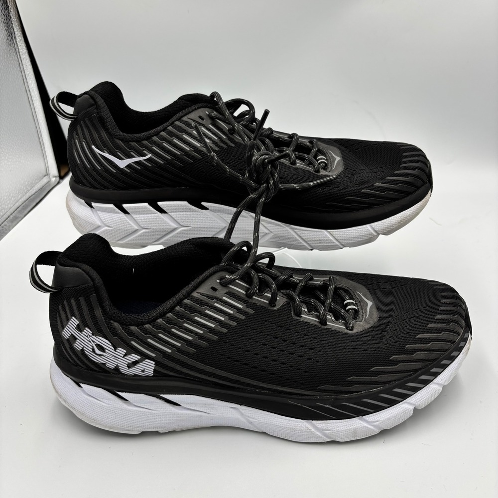 Hoka One One Clifton 5 Women's Running Shoes Black White Size 9.5